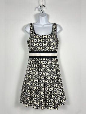 Weston Fit & Flare Pleated Sleeveless Dress Women’s Size Medium